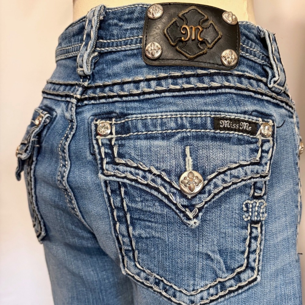 Miss Me Blue Bootcut flare Jeans with rhinestone details on the back pockets - Picture 2 of 14